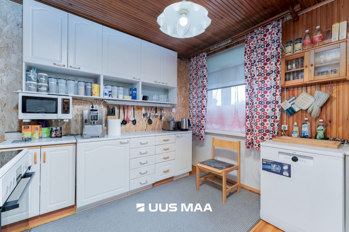 Põhja-Pärnumaa vald, Vändra alev, Posti 6-9