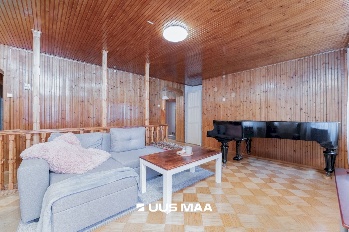 Põhja-Pärnumaa vald, Vändra alev, Posti 6-9