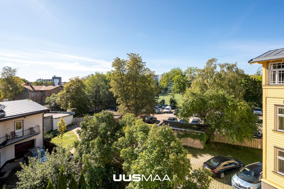 Tallinn, Kesklinna linnaosa, Toompuiestee 11/1