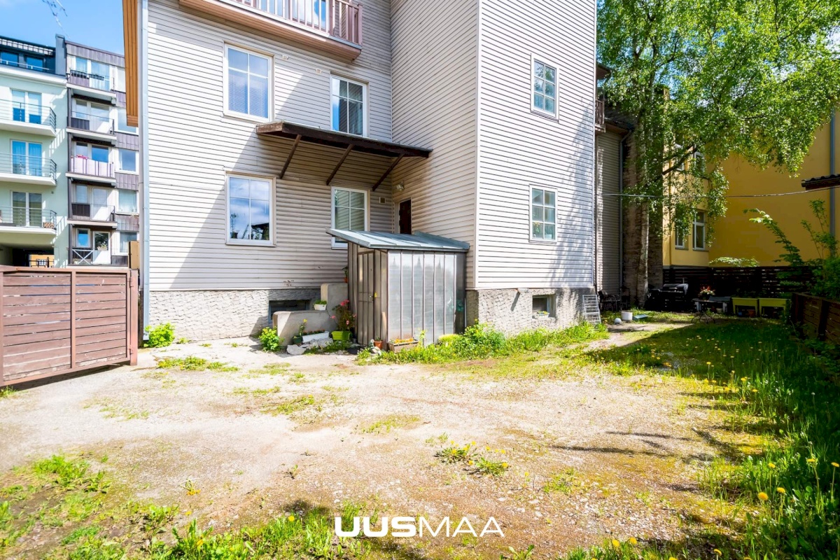 Tallinn, Kesklinna linnaosa, Toompuiestee 11/1