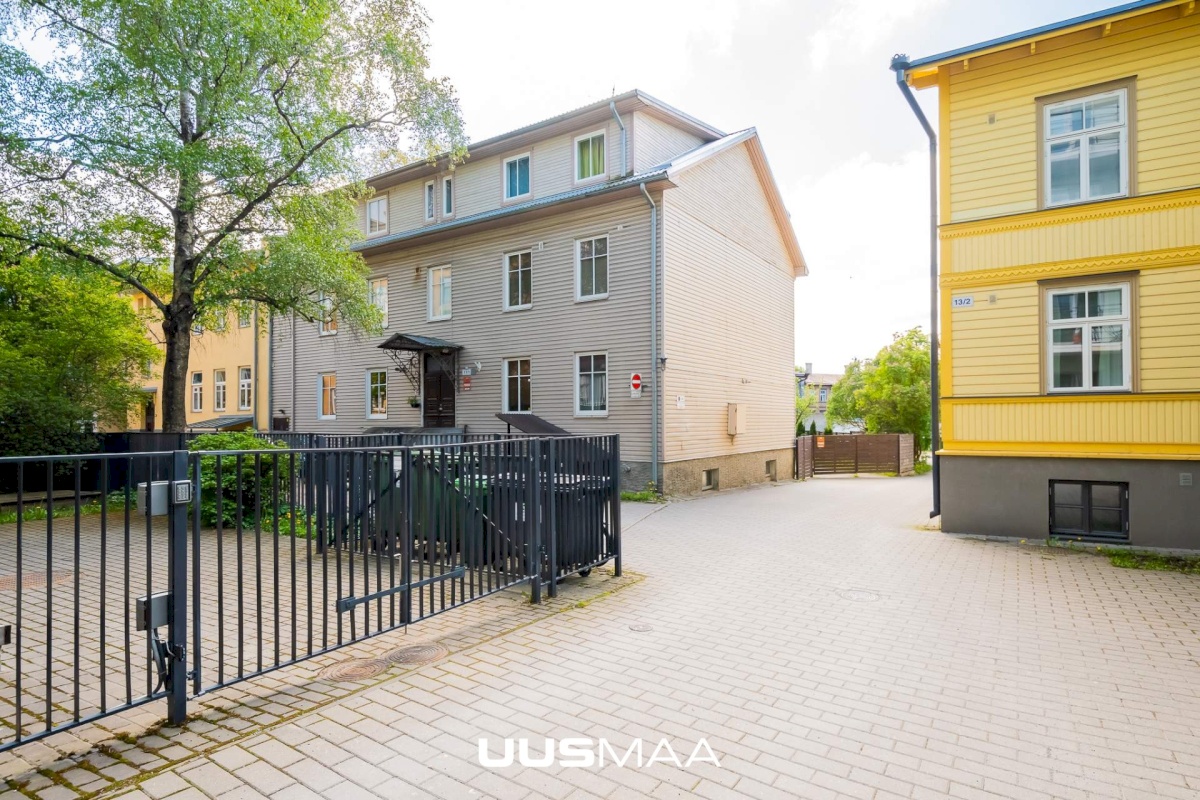 Tallinn, Kesklinna linnaosa, Toompuiestee 11/1