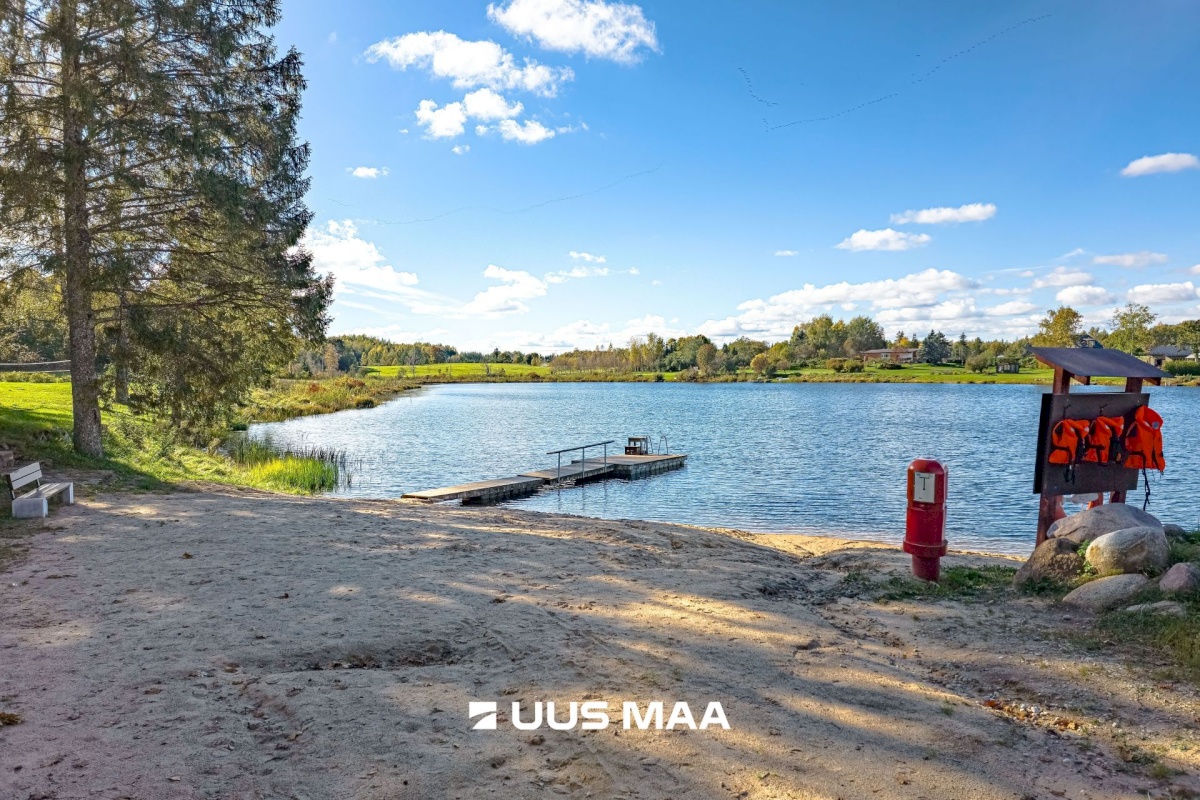 Viljandi vald, Holstre küla, Mõnnaste tee 6