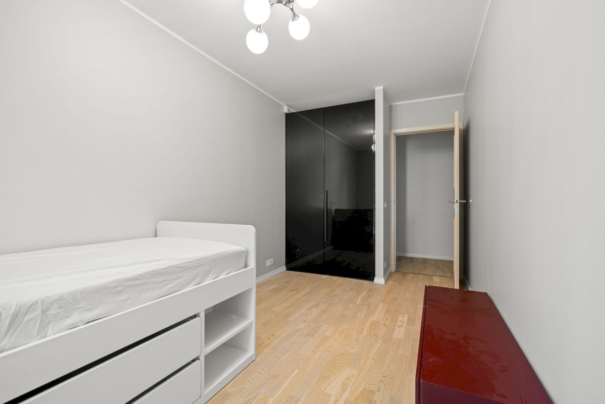 Tallinn, Kesklinna linnaosa, Kadriorg, Tina tn 1A