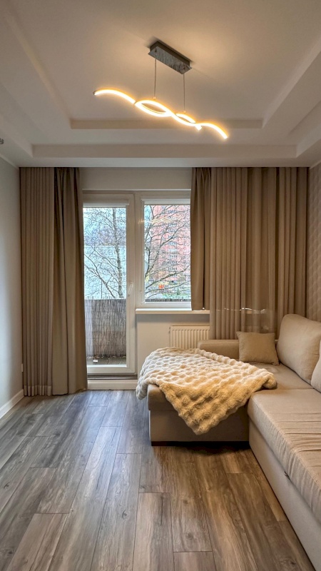 Tallinn, Mustamäe linnaosa, Ehitajate tee 84