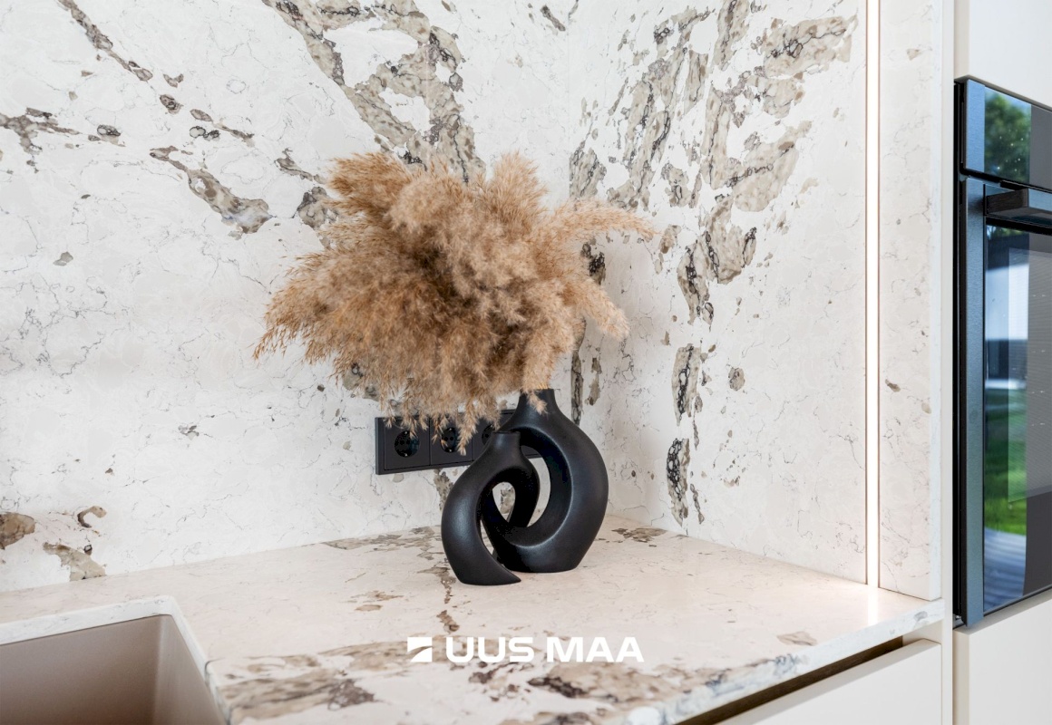 Jõelähtme vald, Manniva küla, Kivikirve tee 7