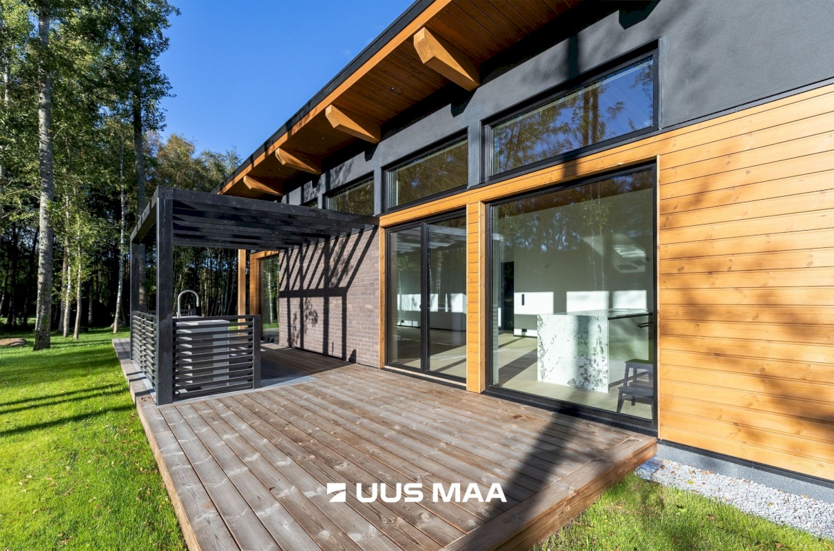 Jõelähtme vald, Manniva küla, Kivikirve tee 7