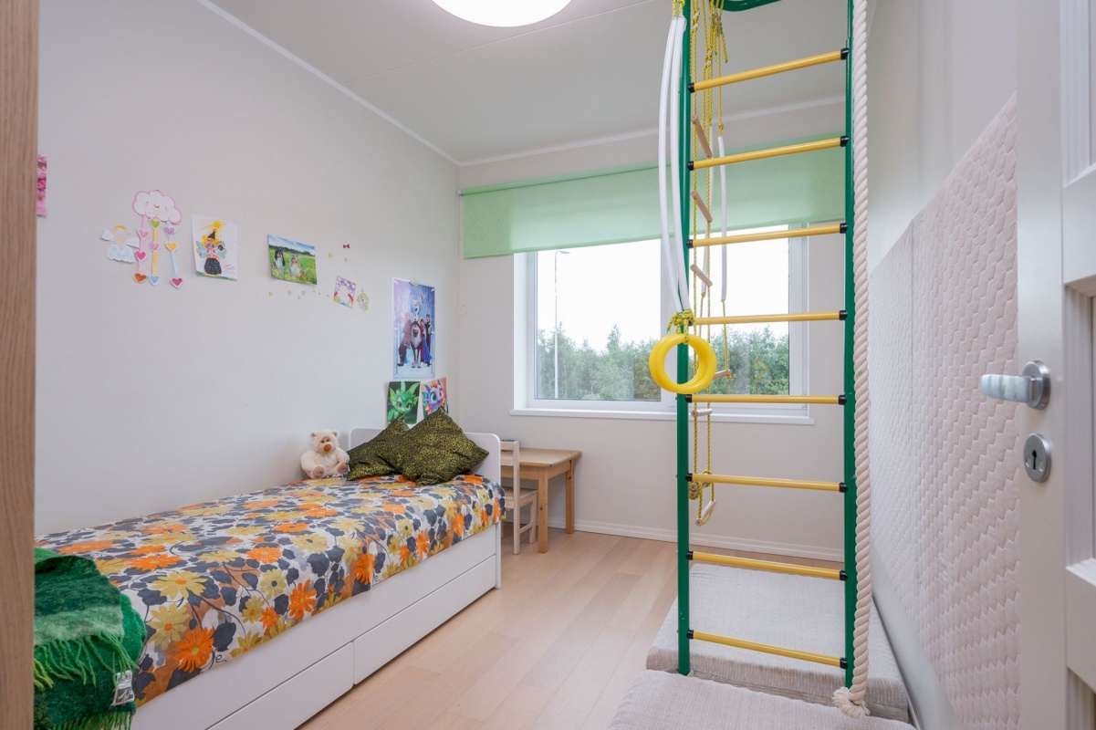 Tartu linn, Tartu linn, Ülejõe, Ujula-Kvissentali, Hauskari 12