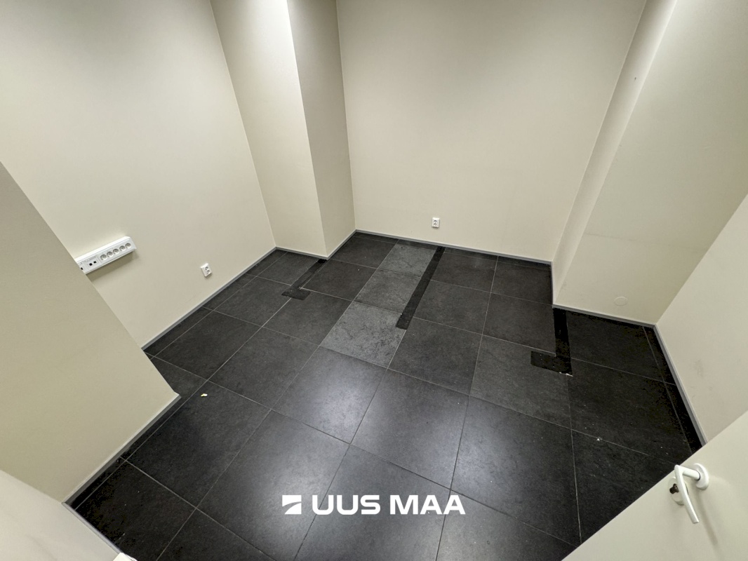Tallinn, Kesklinna linnaosa, Südalinn, Rävala pst 1