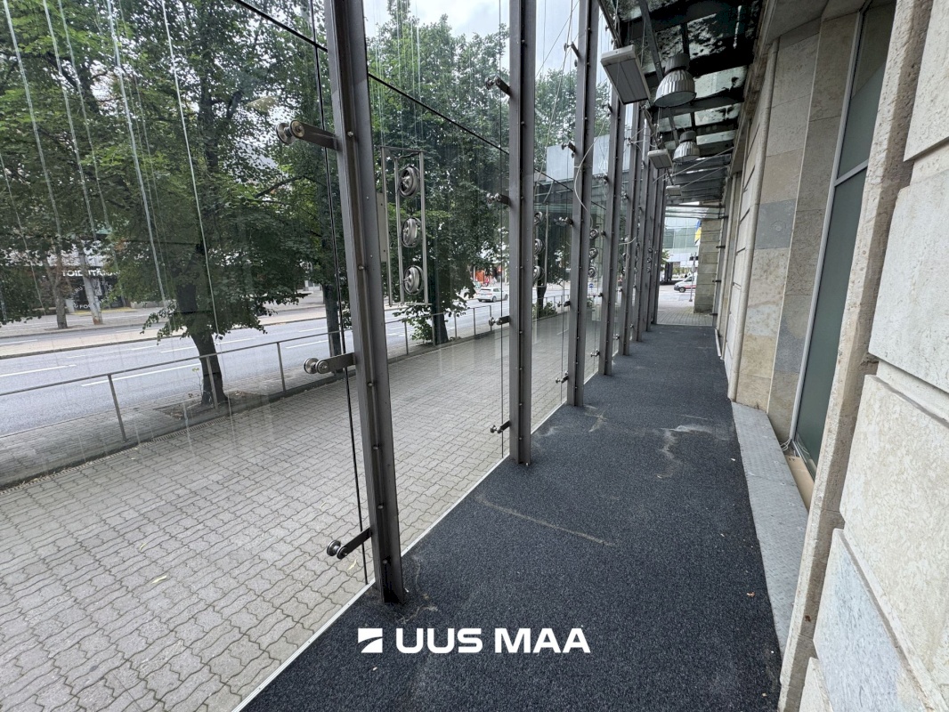 Tallinn, Kesklinna linnaosa, Südalinn, Rävala pst 1