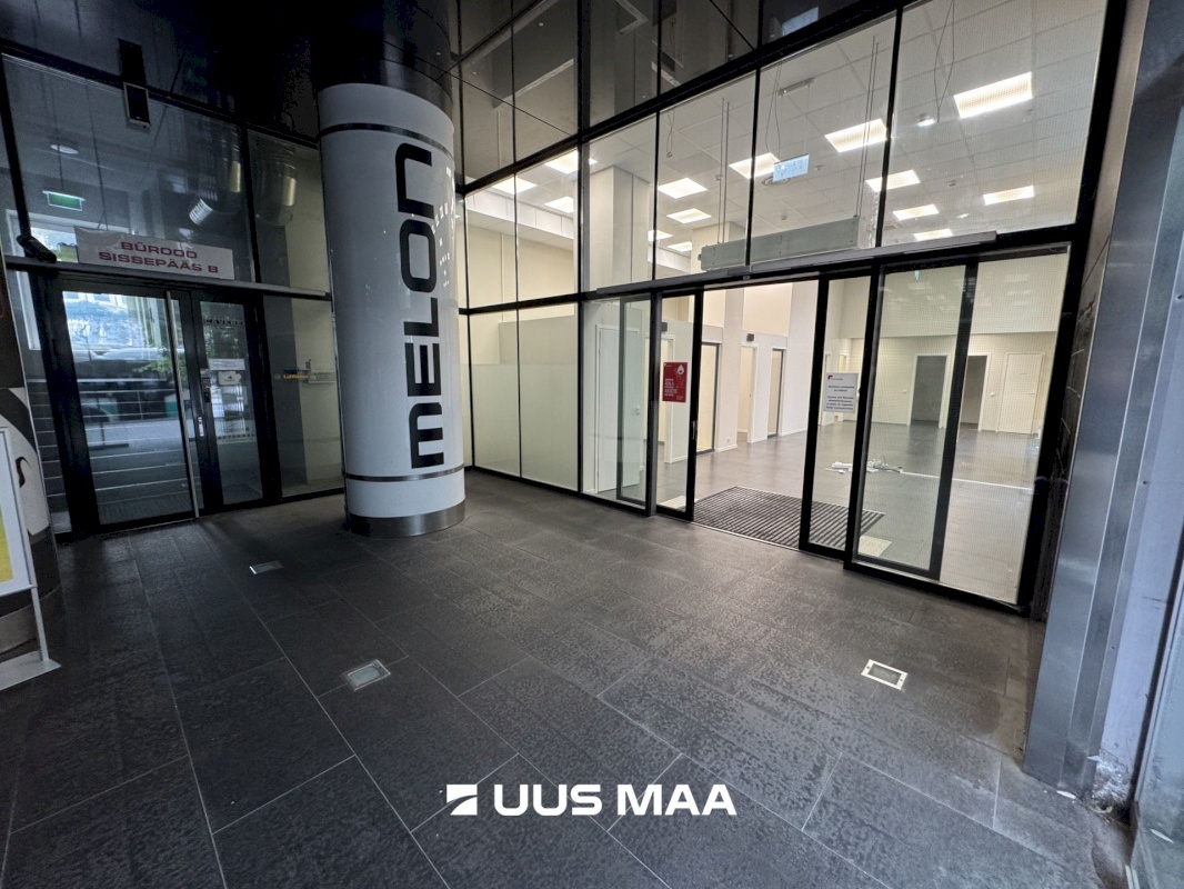 Tallinn, Kesklinna linnaosa, Südalinn, Rävala pst 1