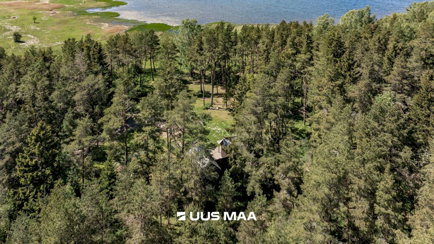 Hiiumaa vald, Hiiessaare küla, Väike-Laheääre