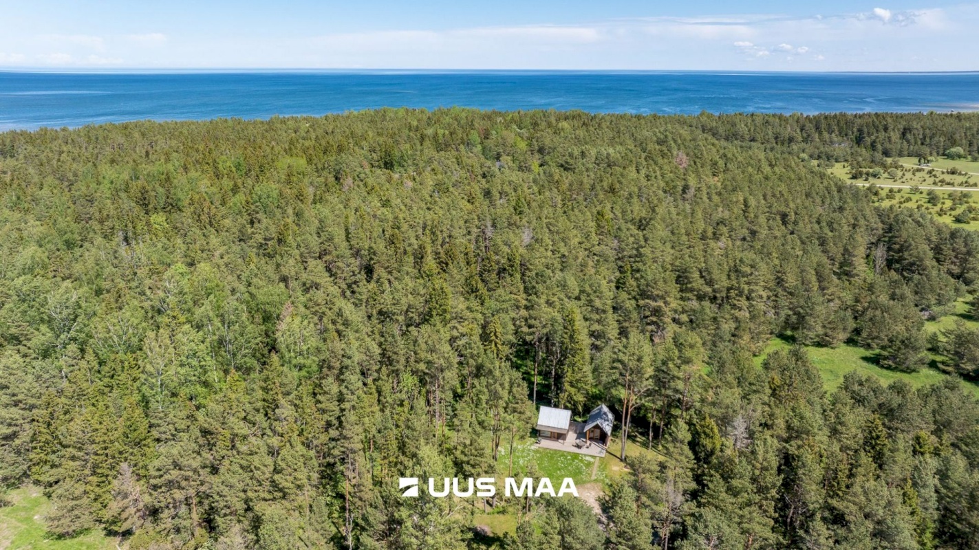 Hiiumaa vald, Hiiessaare küla, Väike-Laheääre