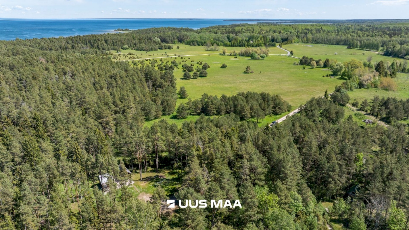 Hiiumaa vald, Hiiessaare küla, Väike-Laheääre
