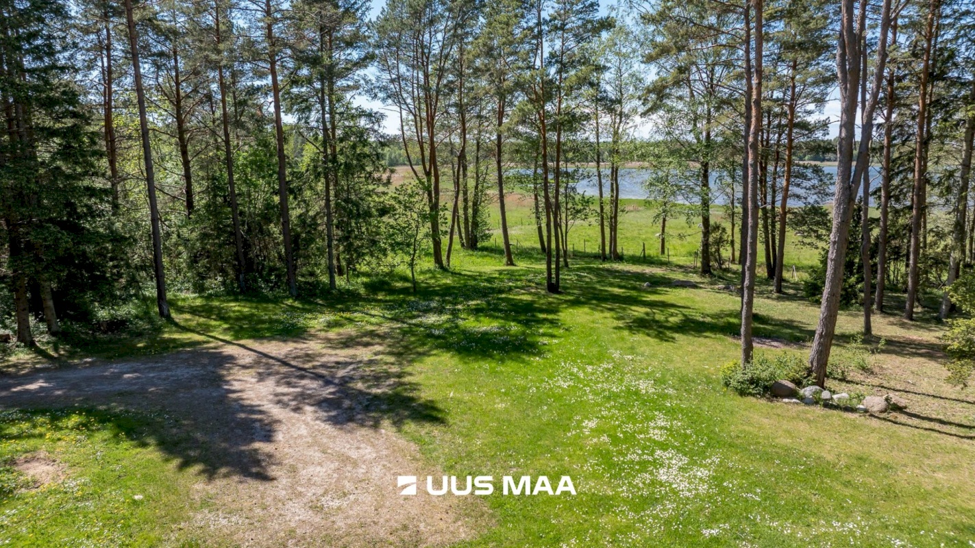 Hiiumaa vald, Hiiessaare küla, Väike-Laheääre