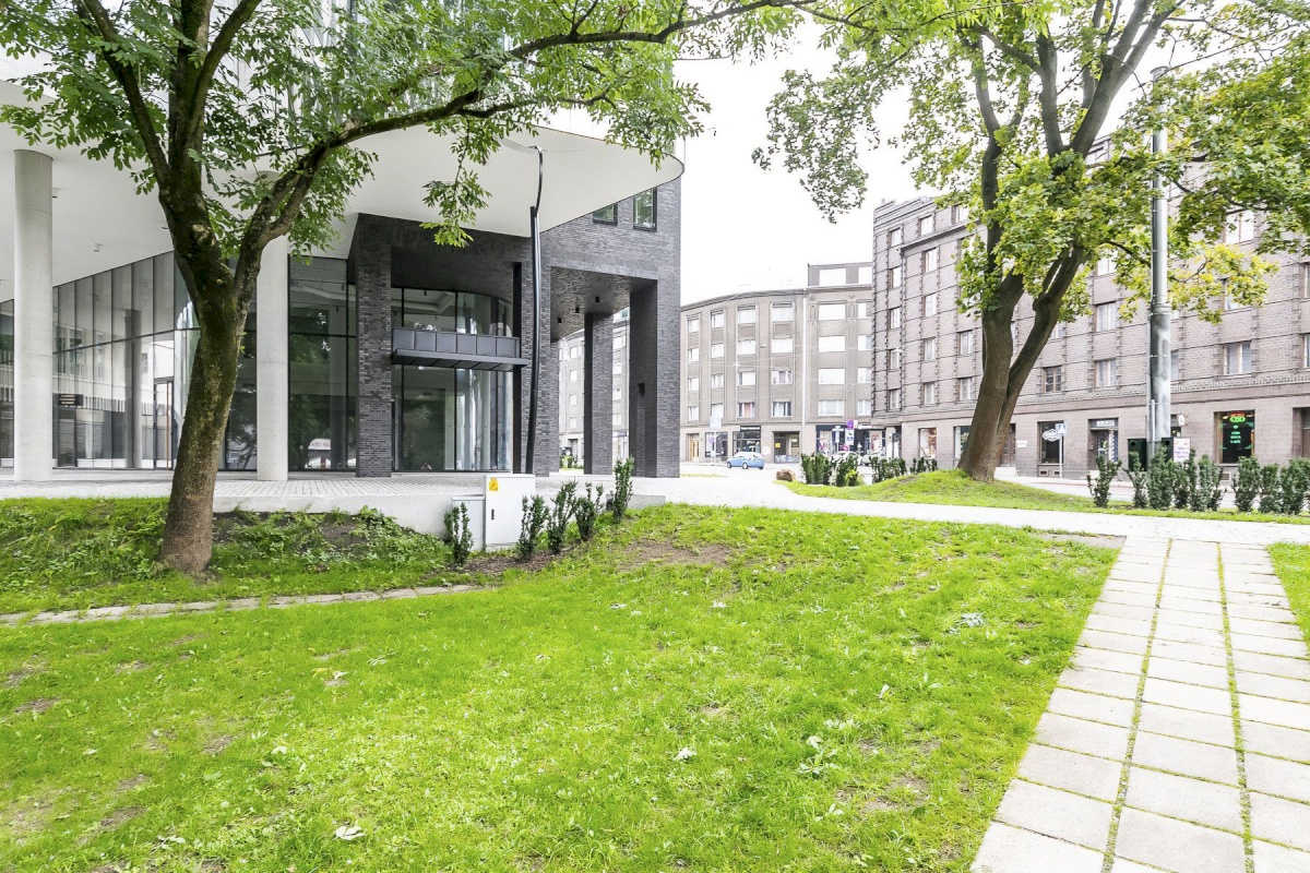 Tallinn, Kesklinna linnaosa, Pärnu mnt 33