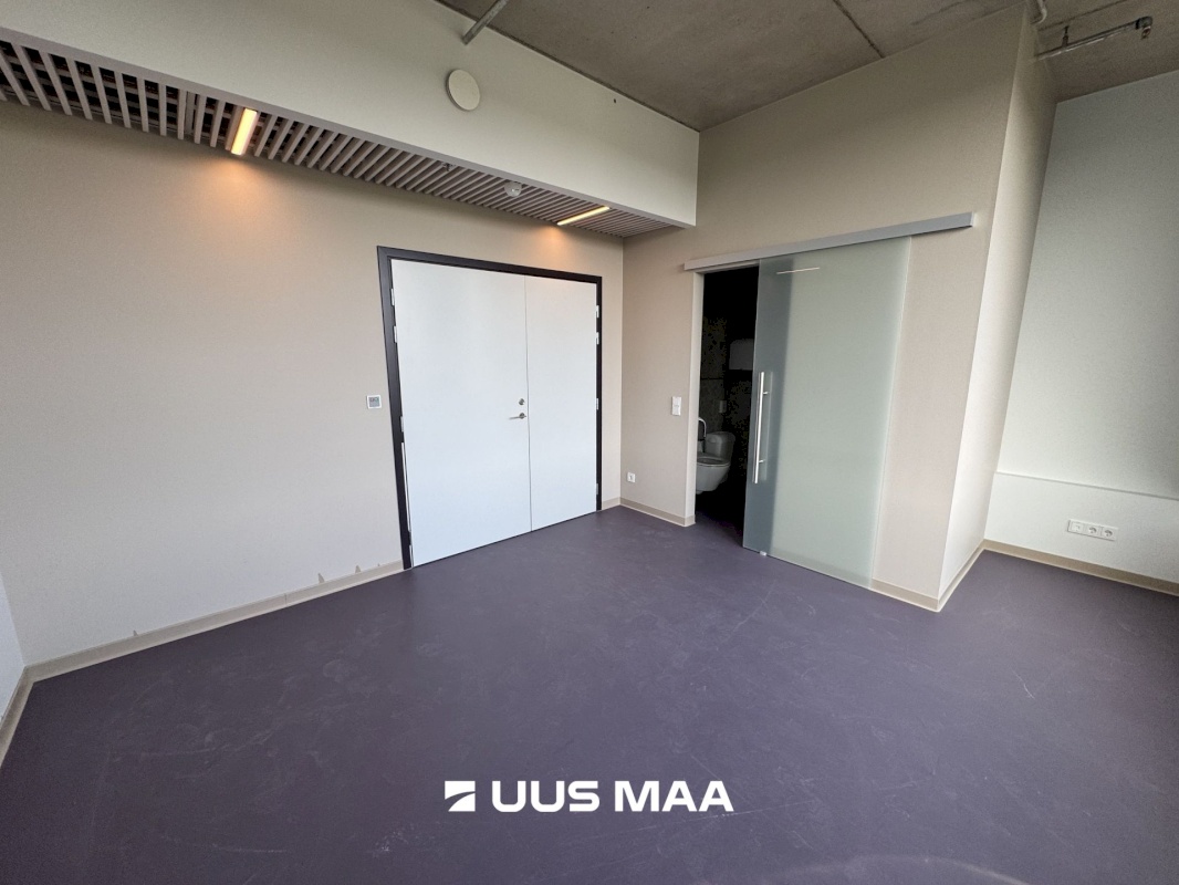 Tallinn, Kesklinna linnaosa, Kitseküla, Pärnu mnt 113