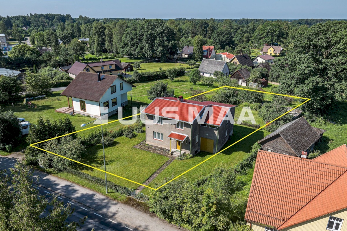 Põhja-Sakala vald, Suure-Jaani linn, J. Köleri tn 21a