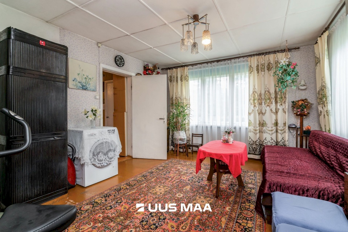 Põhja-Sakala vald, Suure-Jaani linn, J. Köleri tn 21a