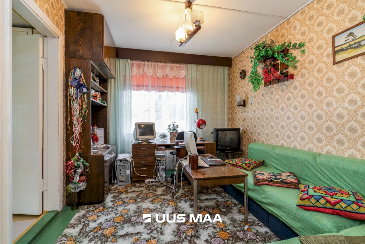 Põhja-Sakala vald, Suure-Jaani linn, J. Köleri tn 21a