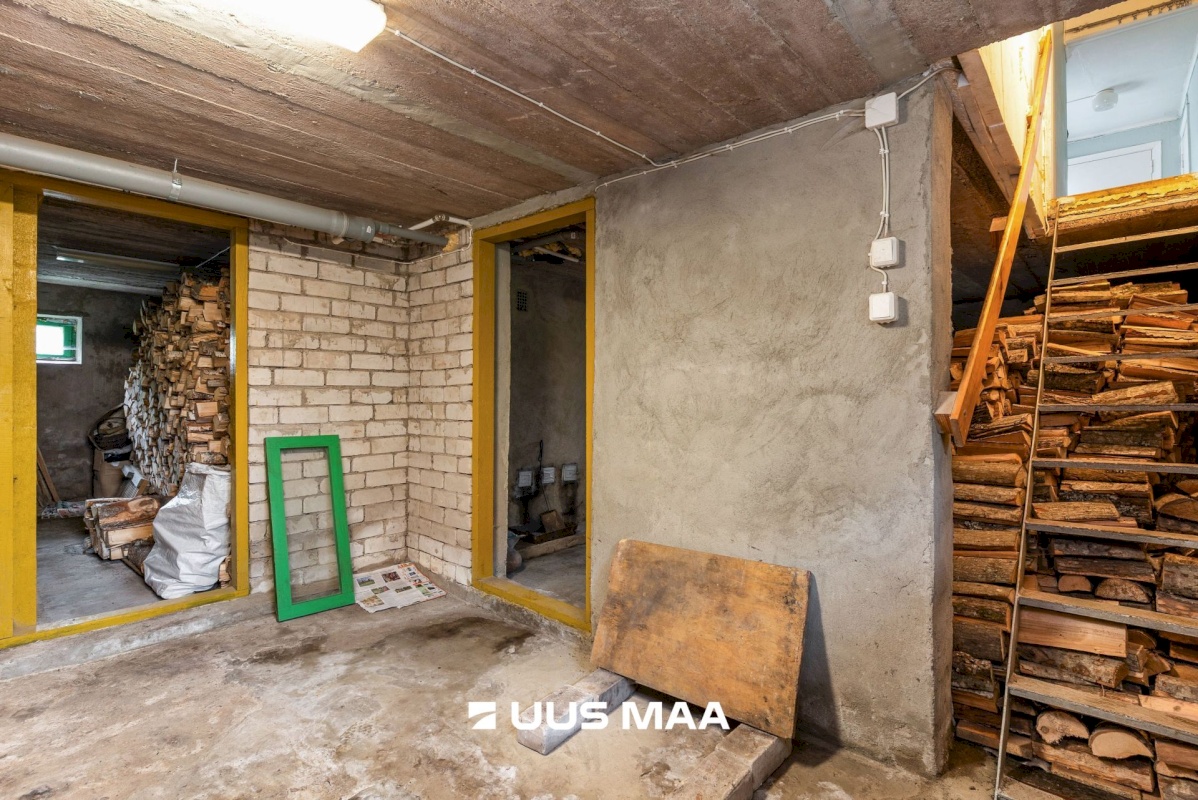 Põhja-Sakala vald, Suure-Jaani linn, J. Köleri tn 21a