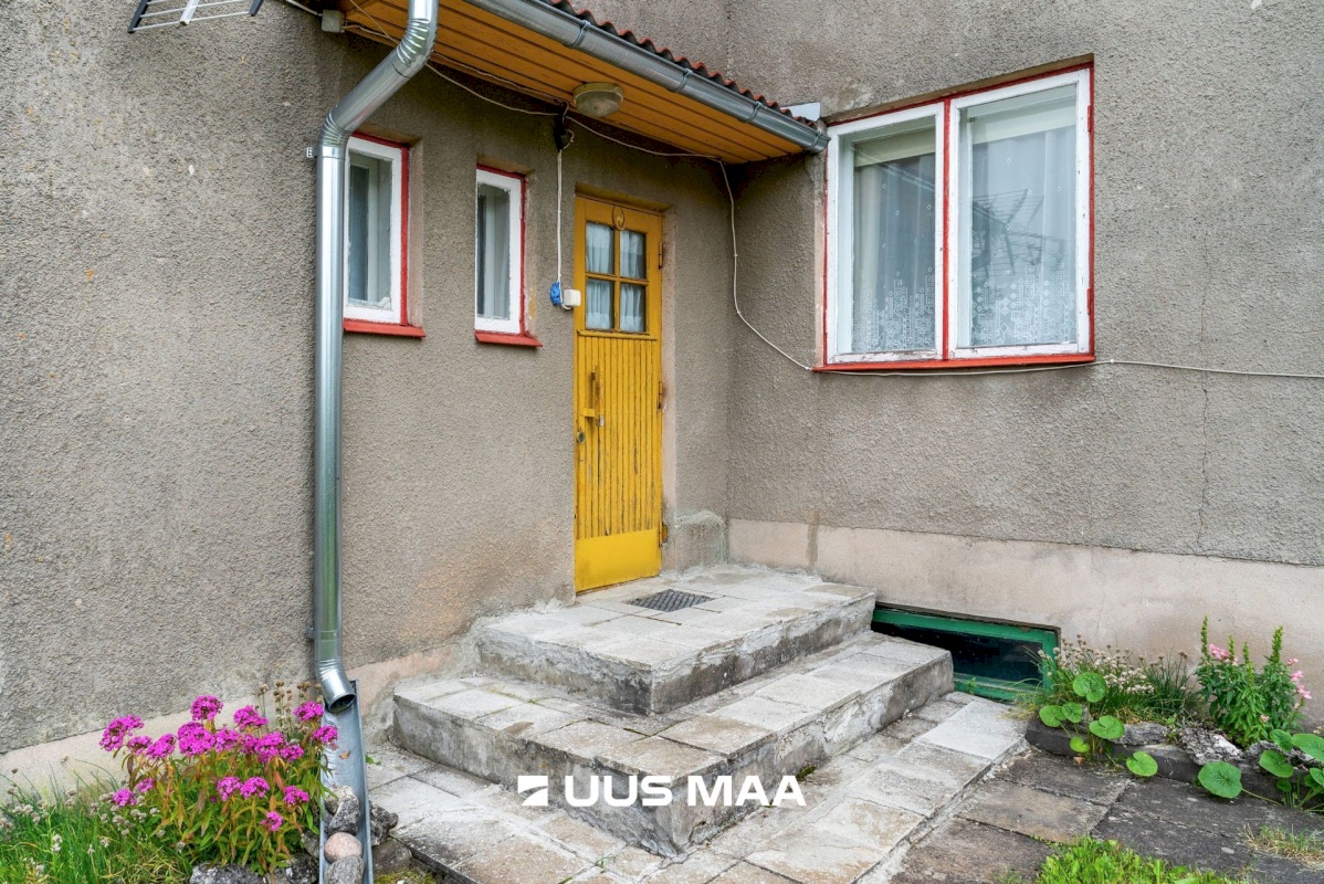 Põhja-Sakala vald, Suure-Jaani linn, J. Köleri tn 21a