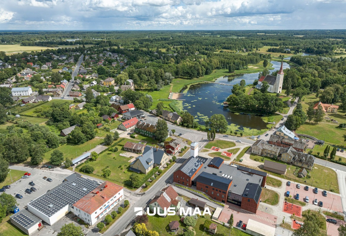 Põhja-Sakala vald, Suure-Jaani linn, J. Köleri tn 21a