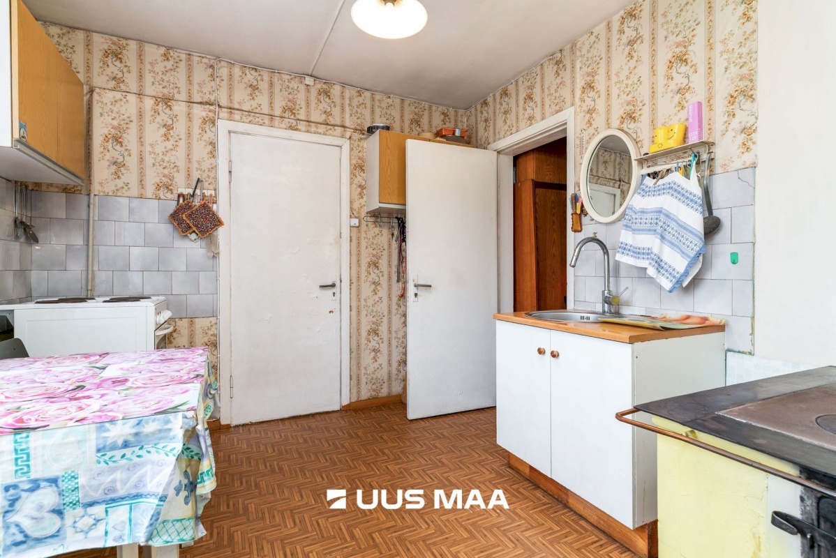 Põhja-Sakala vald, Suure-Jaani linn, J. Köleri tn 21a