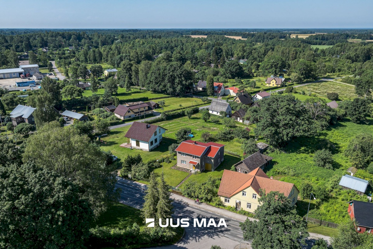 Põhja-Sakala vald, Suure-Jaani linn, J. Köleri tn 21a