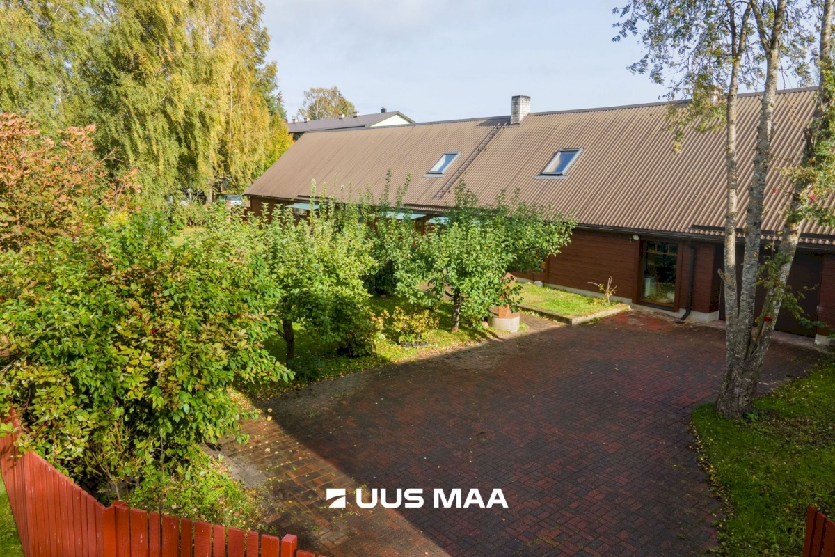 Pärnu linn, Paikuse alev, Pärnade pst 5