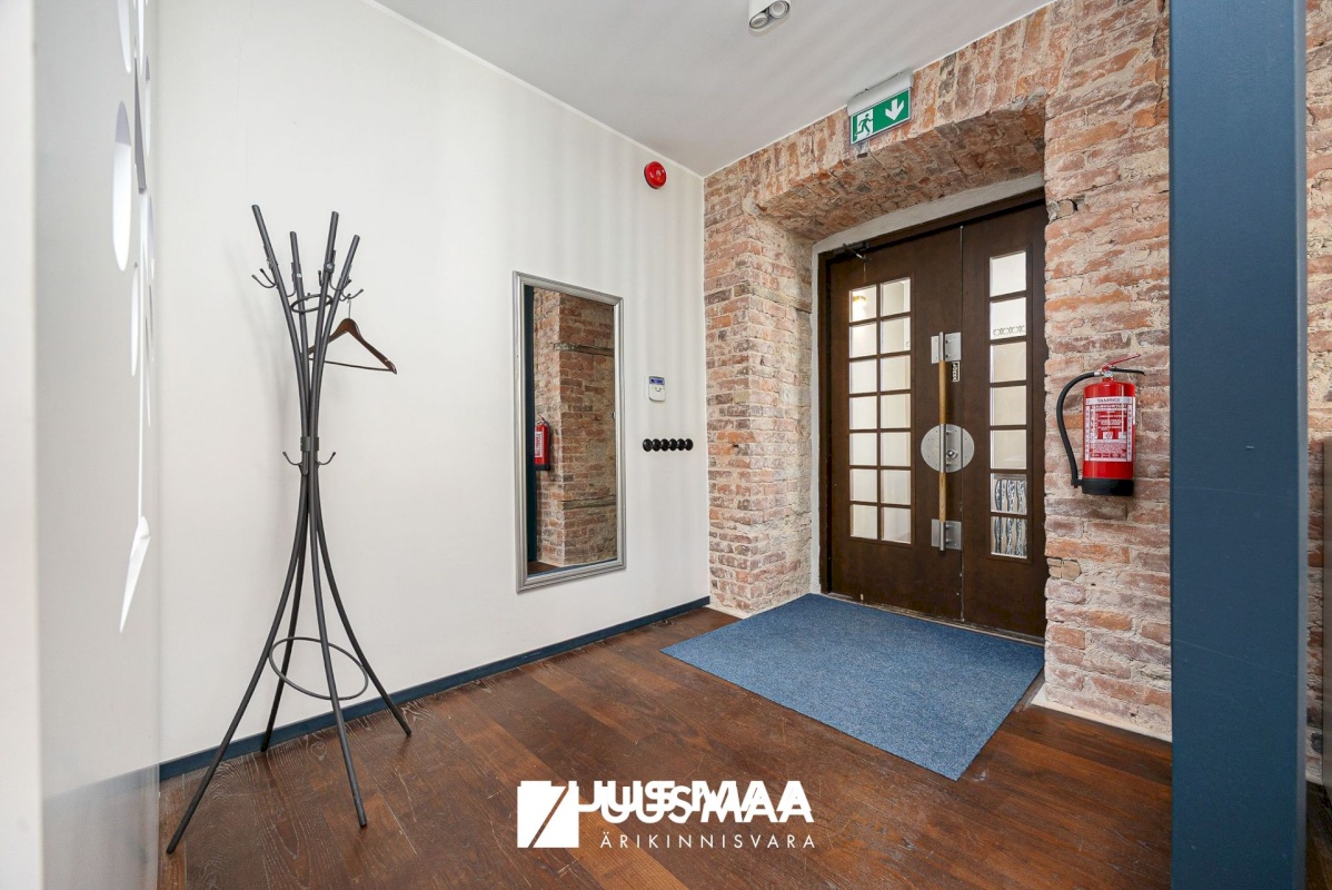 Tallinn, Kesklinna linnaosa, Narva mnt 36