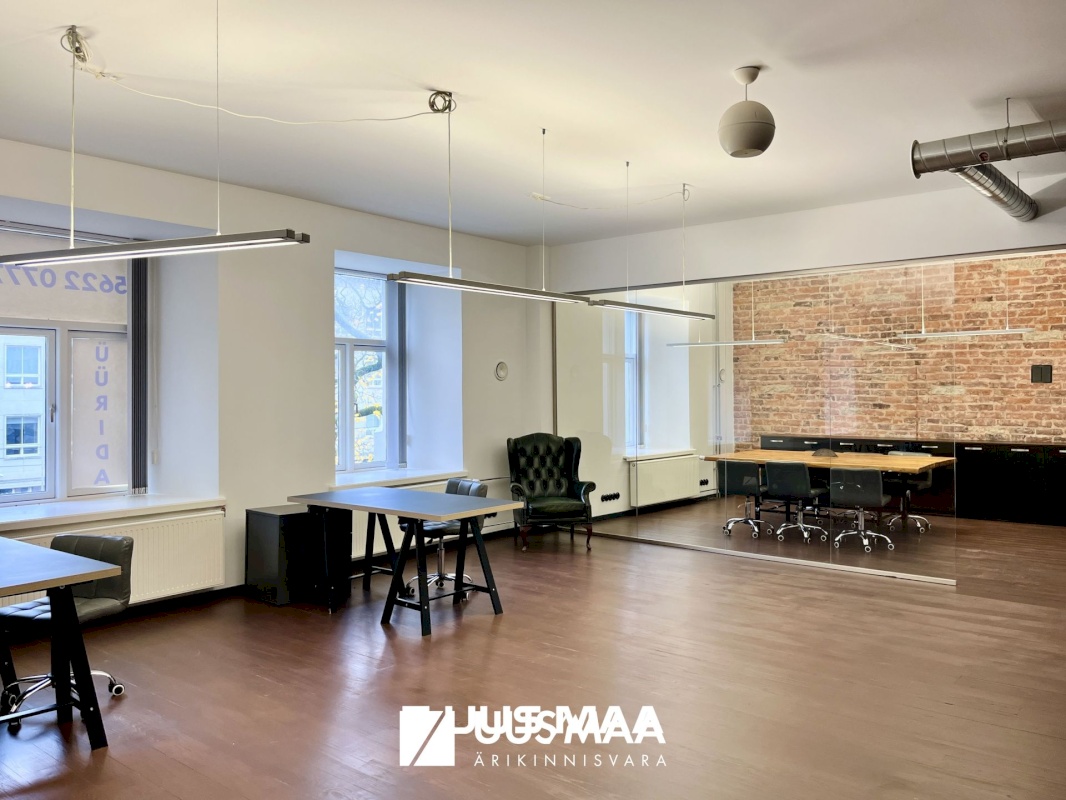 Tallinn, Kesklinna linnaosa, Narva mnt 36