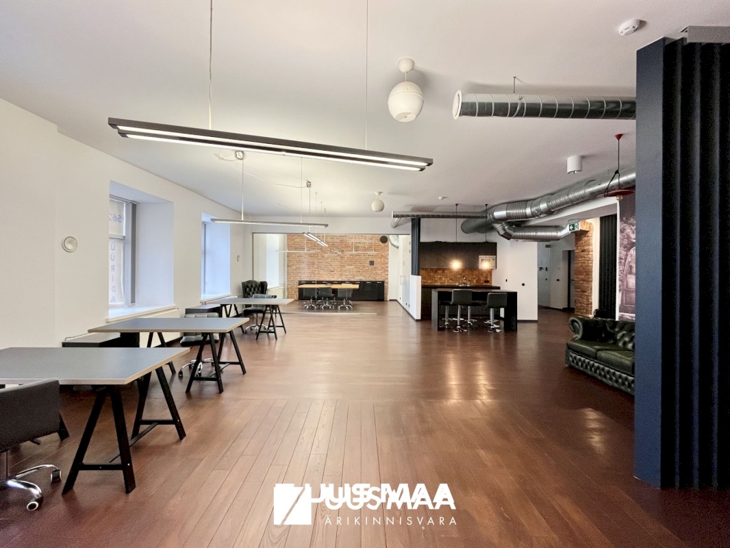 Tallinn, Kesklinna linnaosa, Narva mnt 36