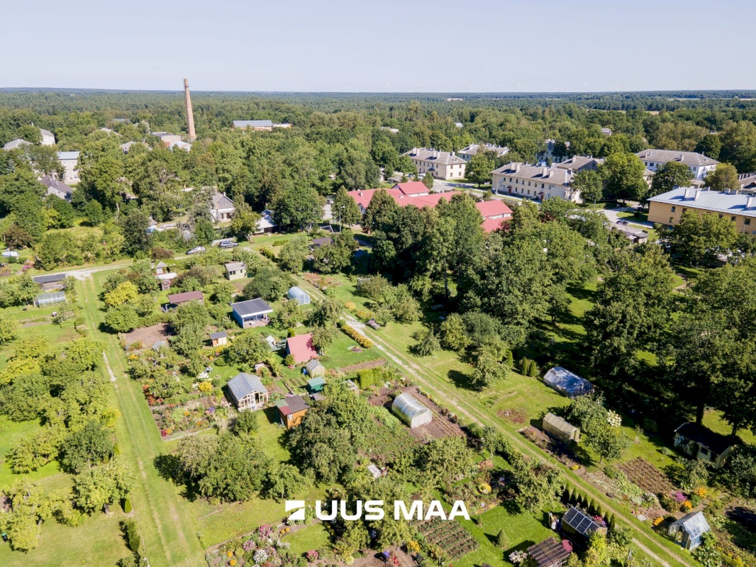 Saaremaa vald, Aste alevik, Aste AÜ 49,  Aste AÜ 57