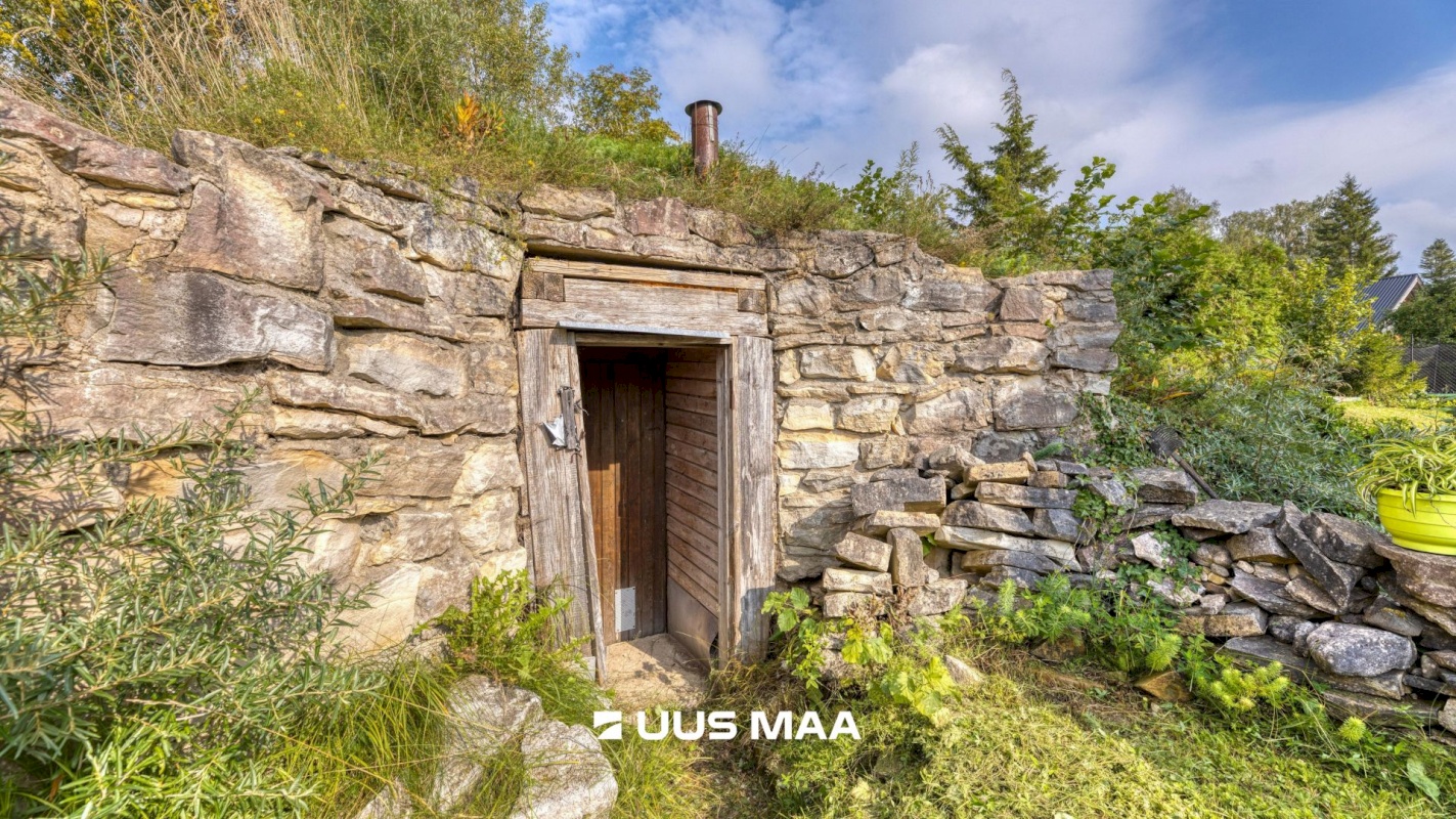 Haapsalu linn, Tanska küla, Kaasiku tee 4