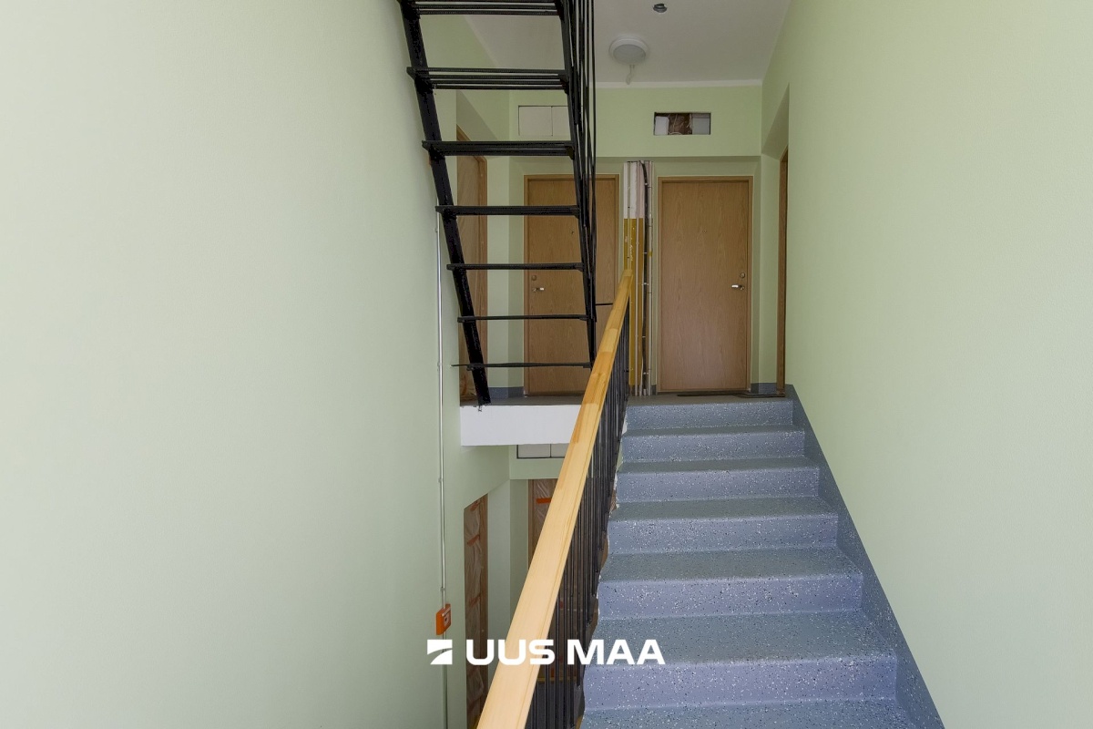 Viljandi linn, Paalalinn, Valuoja puiestee 13a