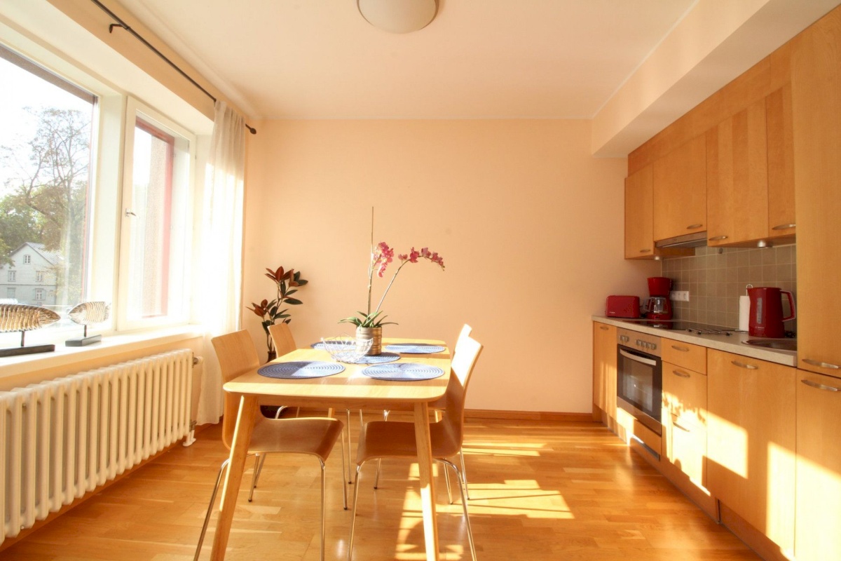 Tallinn, Kesklinna linnaosa, Südalinn, Pärnu mnt 27