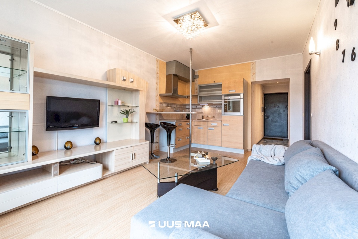 Tallinn, Mustamäe linnaosa, Ehitajate tee 51a