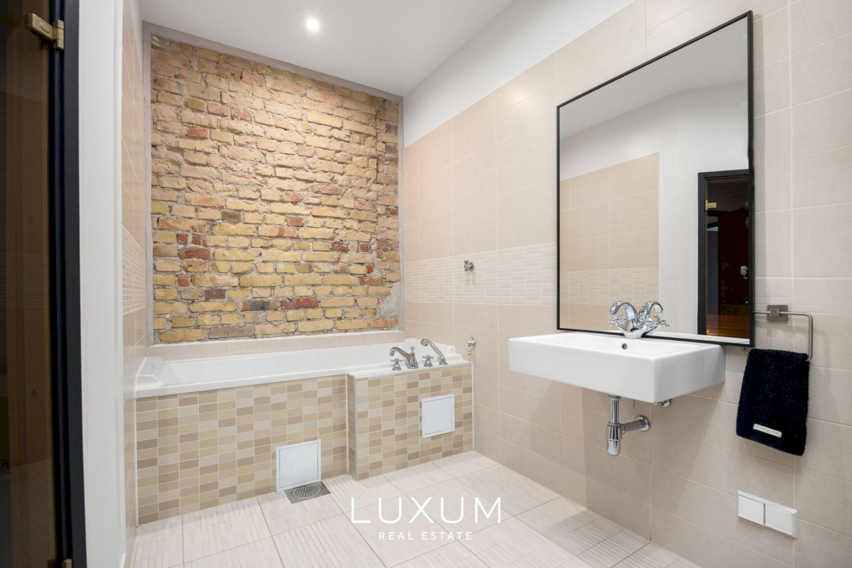 Tallinn, Kesklinna linnaosa, Vana-Lõuna 39a