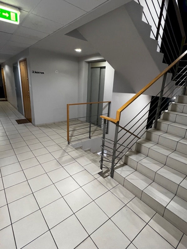 Tallinn, Kesklinna linnaosa, Kaarli pst 8