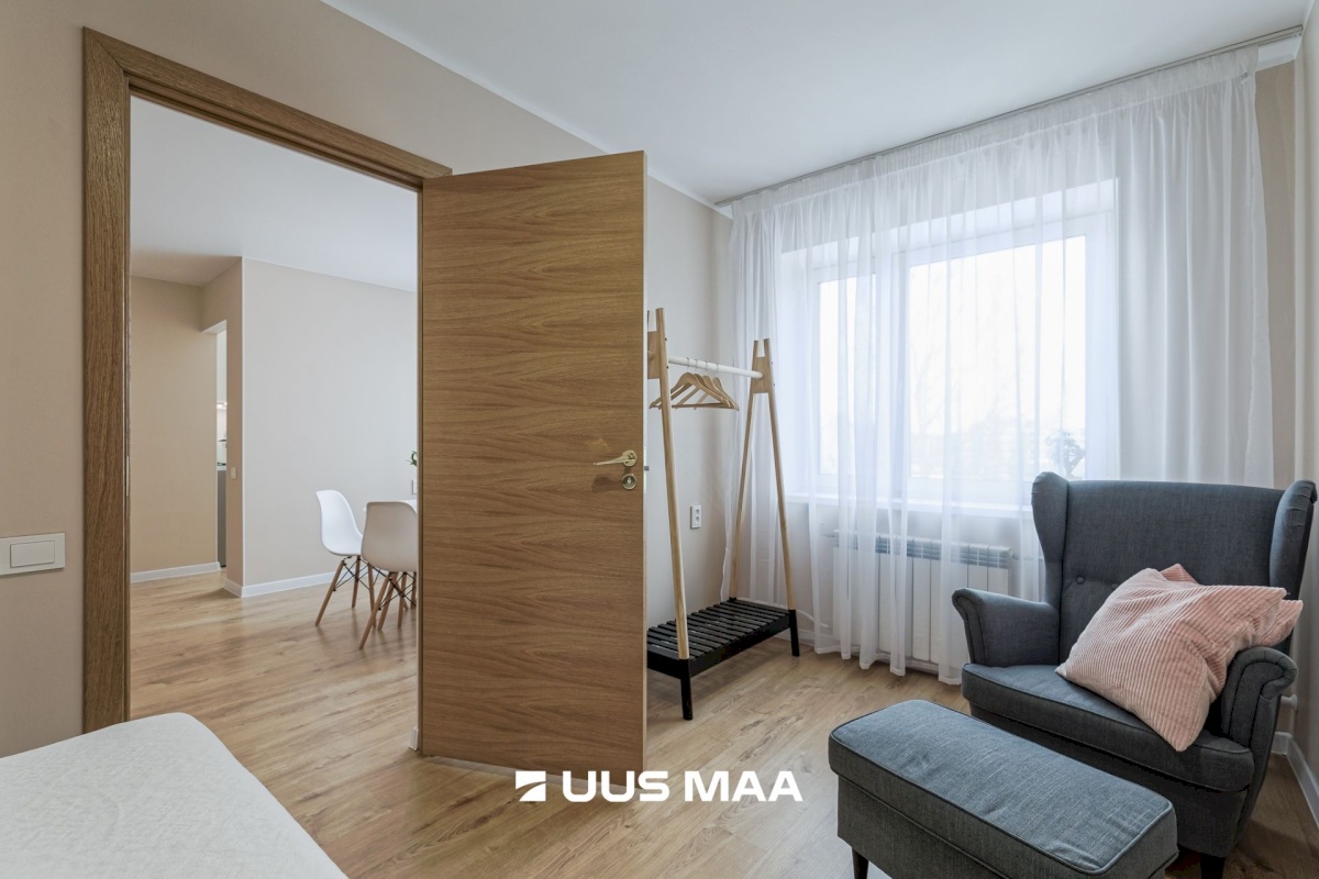 Tallinn, Mustamäe linnaosa, Akadeemia tee 52