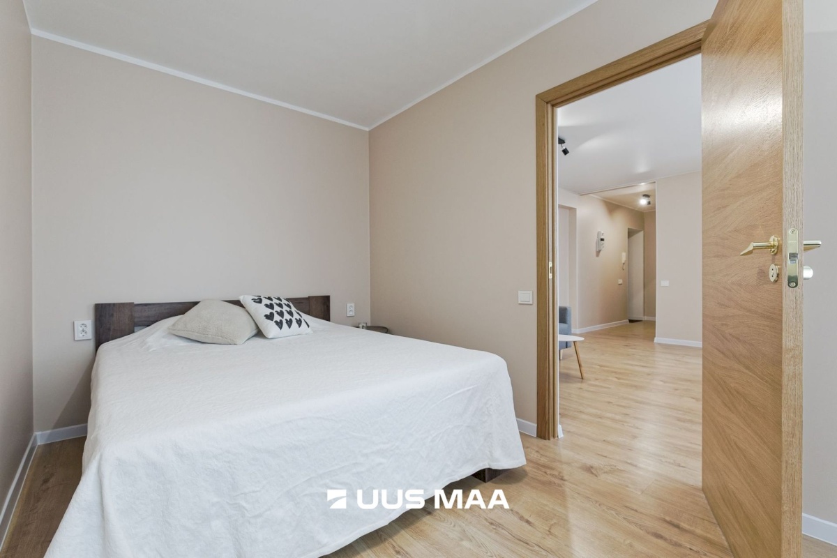 Tallinn, Mustamäe linnaosa, Akadeemia tee 52