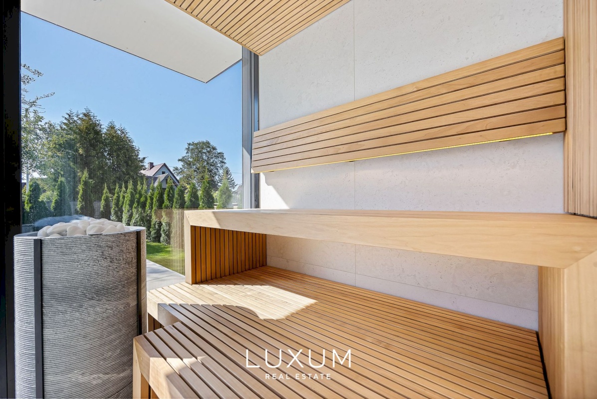 Tallinn, Pirita linnaosa, Merivälja, Kesktee