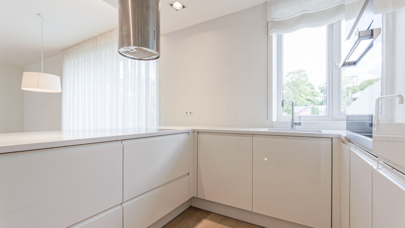 Tallinn, Kesklinna linnaosa, Kadriorg, J. Poska 35