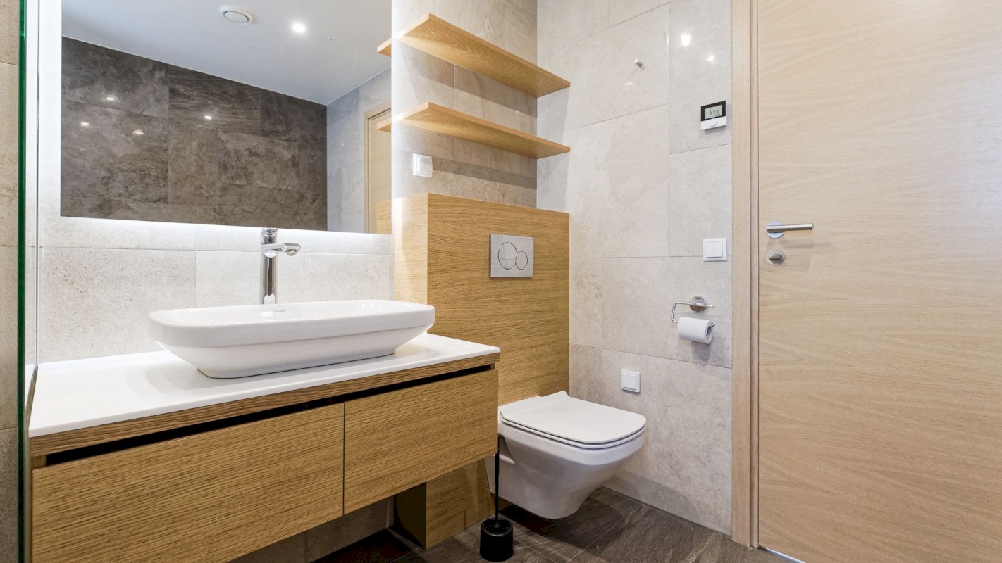 Tallinn, Kesklinna linnaosa, Kadriorg, J. Poska 35