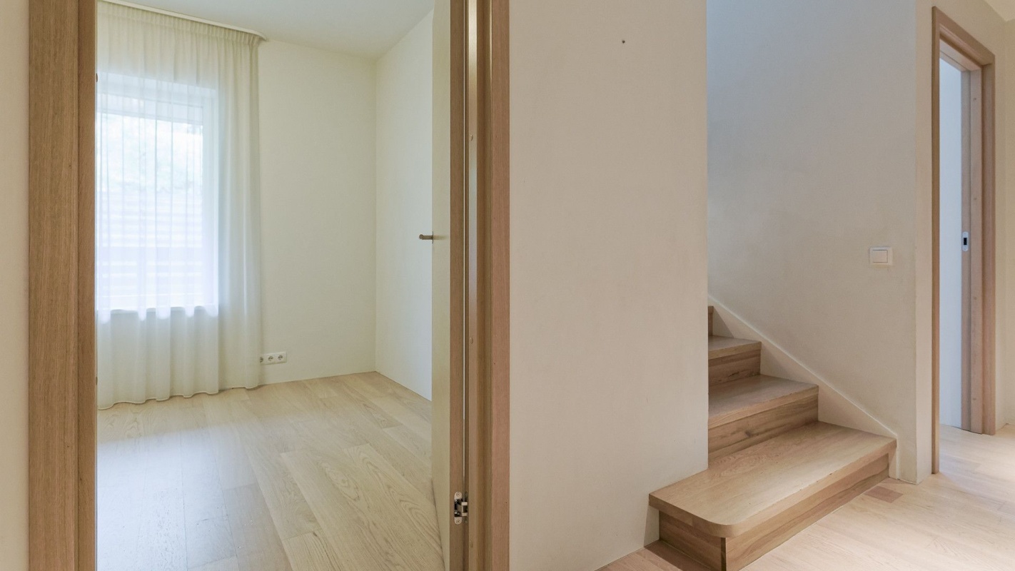 Tallinn, Kesklinna linnaosa, Kadriorg, J. Poska 35