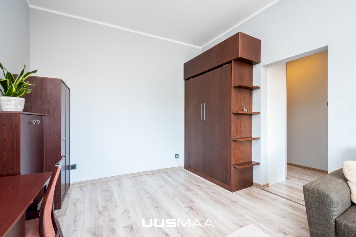 Tallinn, Kesklinna linnaosa, Pärnu mnt 48