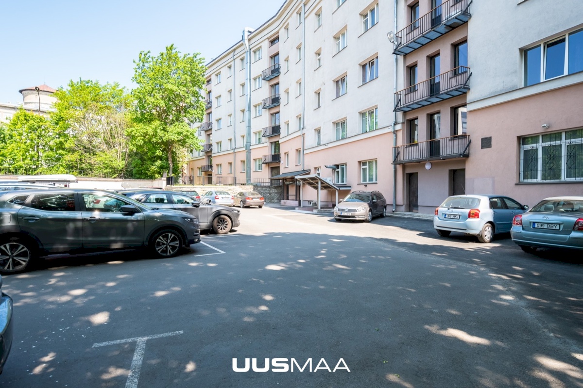 Tallinn, Kesklinna linnaosa, Pärnu mnt 48