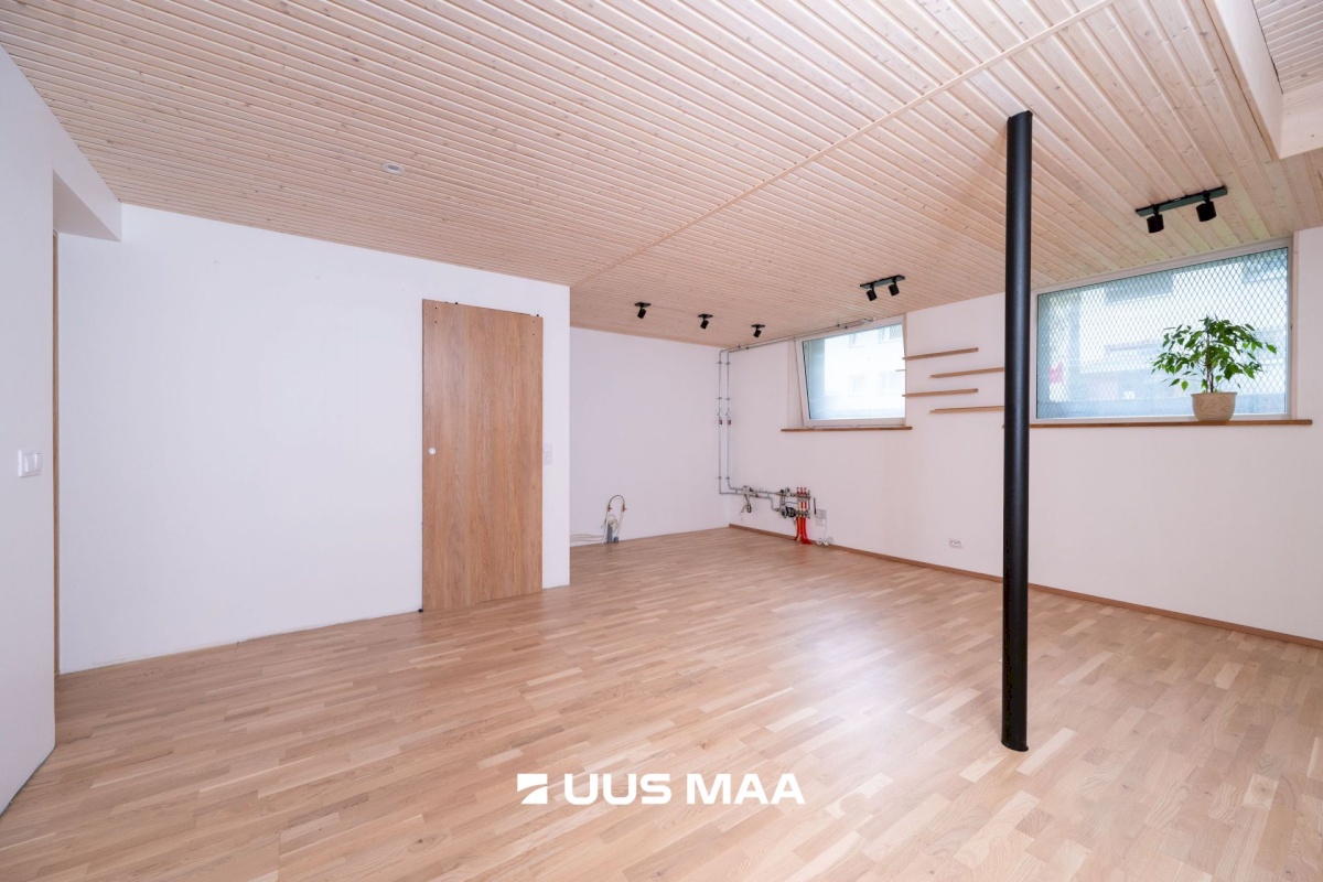 Tallinn, Nõmme linnaosa, Pääsküla, Pajude pst 5