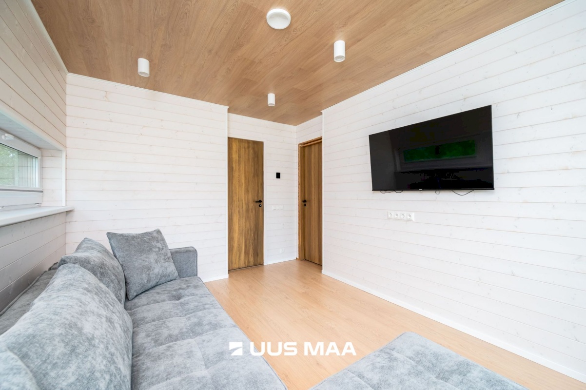 Lääne-Harju vald, Kloogaranna küla, Adruvahi tee 38