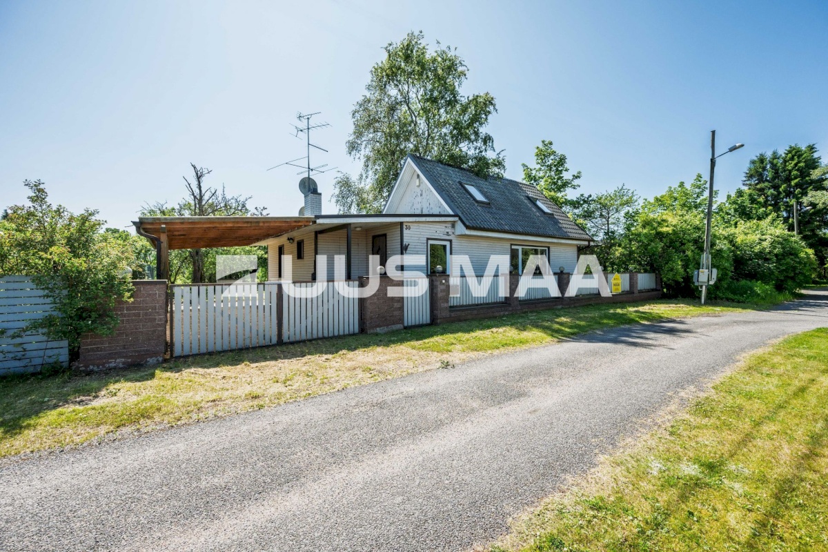 Maardu linn, Raudheina tee 30